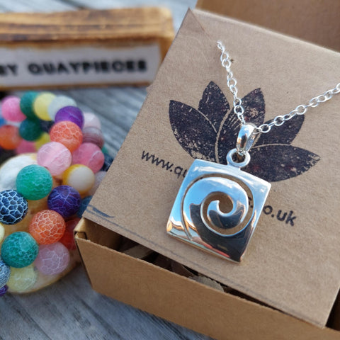 quare Swirl Wave Pendant H 15 mm x W 15 mm 18" Silver 1 mm dainty diamond cut chain **Presented in lovely Kraft paper gift box with reusable organza pouch