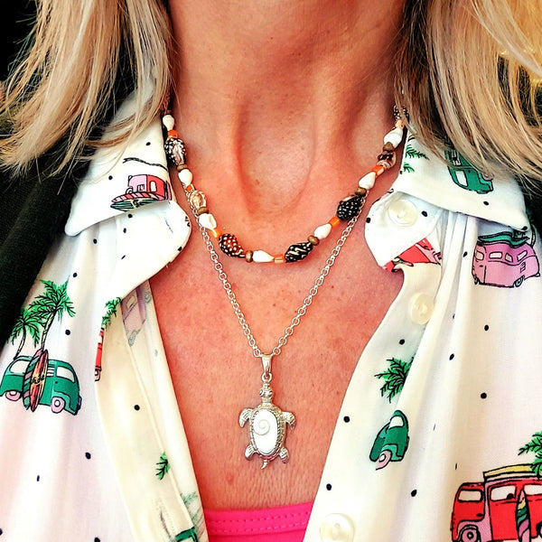 ﻿925 Hall Marked Silver Gorgeous White Turtle Pendant decorated with Shiva Shell, engraved outer edge & legs H 38 mm x W 30 mm Long 28" Sterling Silver curb chain with lobster clasp ﻿**Presented in lovely Kraft paper gift box with reusable organza pouch**