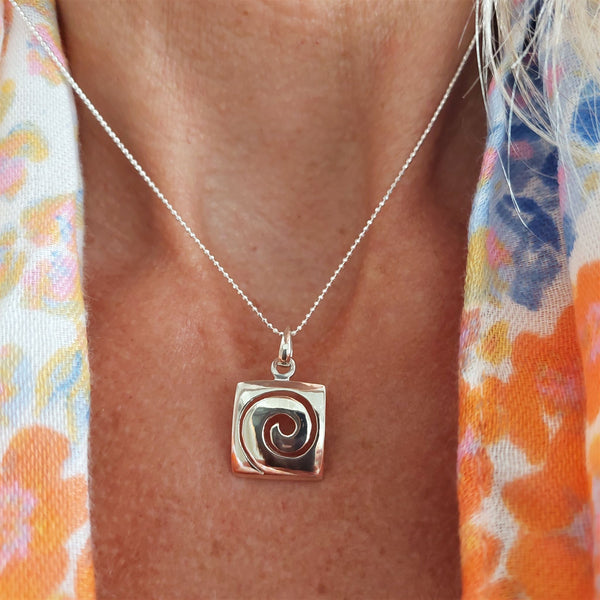 Square Swirl Wave Pendant   H 15 mm x W 15 mm  18" Silver 1 mm dainty diamond cut chain  **Presented in lovely Kraft paper gift box with reusable organza pouch**