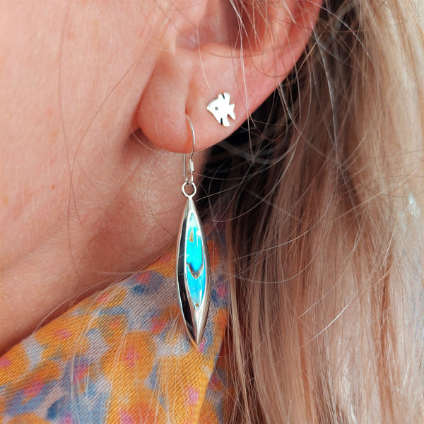 925 Hall Marked Sterling Silver  Gorgeous Blue/green diamond shaped Abalone Drop Hook Earring  H - 35mm (from top of hook)  x W - 7mm   Perfect gift for any ocean lover  **Presented in lovely Kraft paper gift box with reusable organza pouch**  ﻿﻿