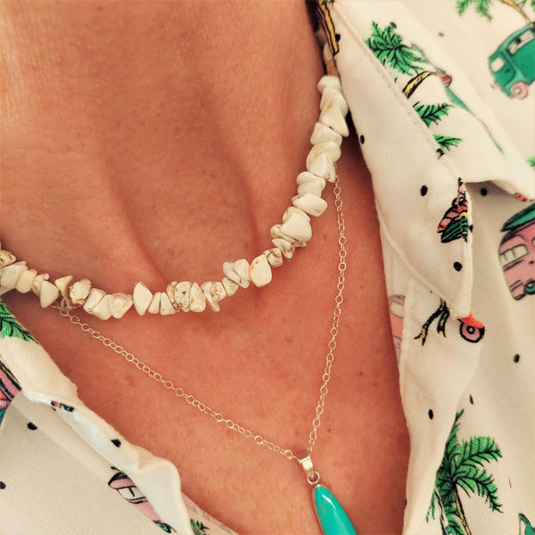 Super cool surf choker, handmade with natural stone chip & silver plated hematite beads with star charm Silver plated fastenings & clasp with silver (nickel free) 'made with love' heart length 40cm Fabulous vibrant necklace to wear with all your favourite outfits! Gift wrapped & presented in a pretty organza pouch **To keep your quaypieces looking great, always take me off before showering or swimming**